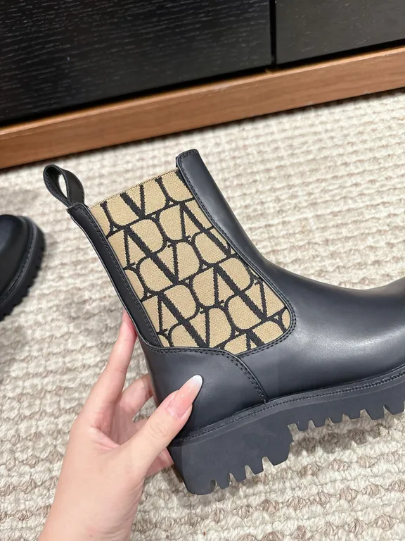 Valentino Shoe 